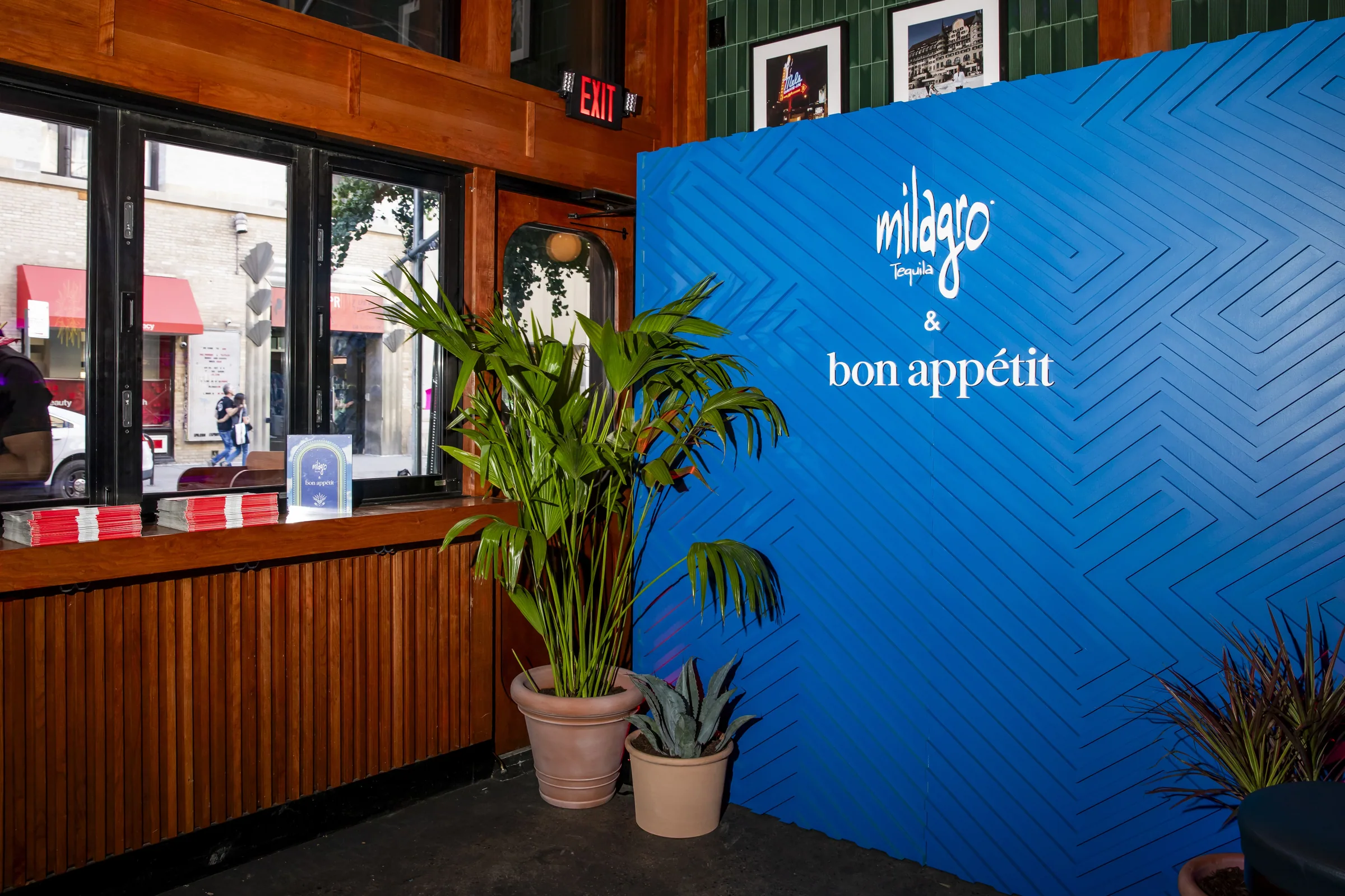 The backdrop set into the bar by the window